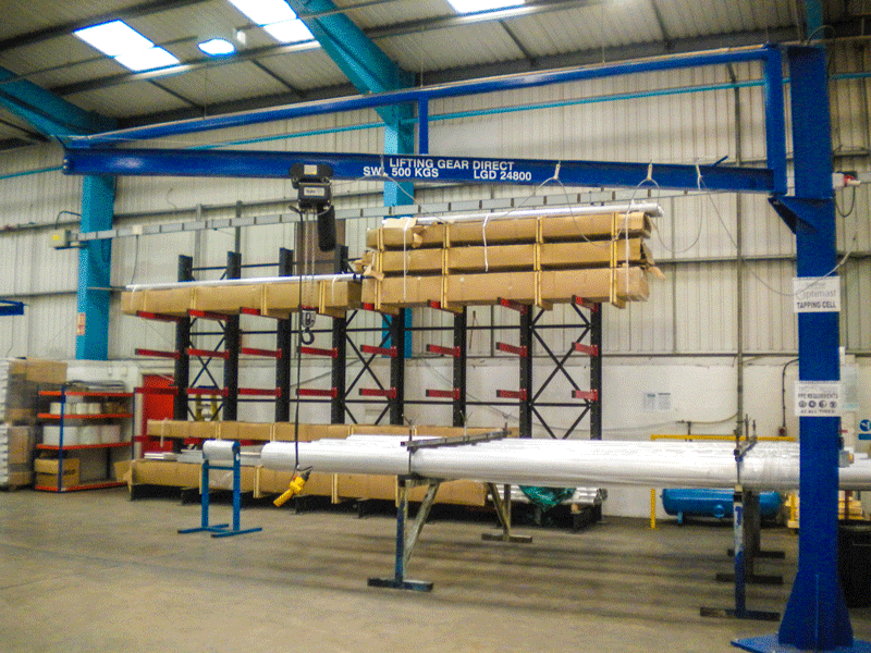 over braced jib crane in use